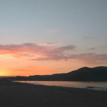 Сasa de vacaciones 360 Panorama House - Gazing At Horizon And The Stars Of The Galaxy In The Night - Fresh Cool Breeze Of The Time - Just 7 Min From The *
